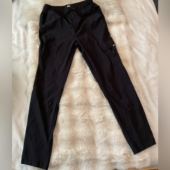 DKNY•Black Cargo Pocket Drawstring Pants•L - Picture 5 of 13